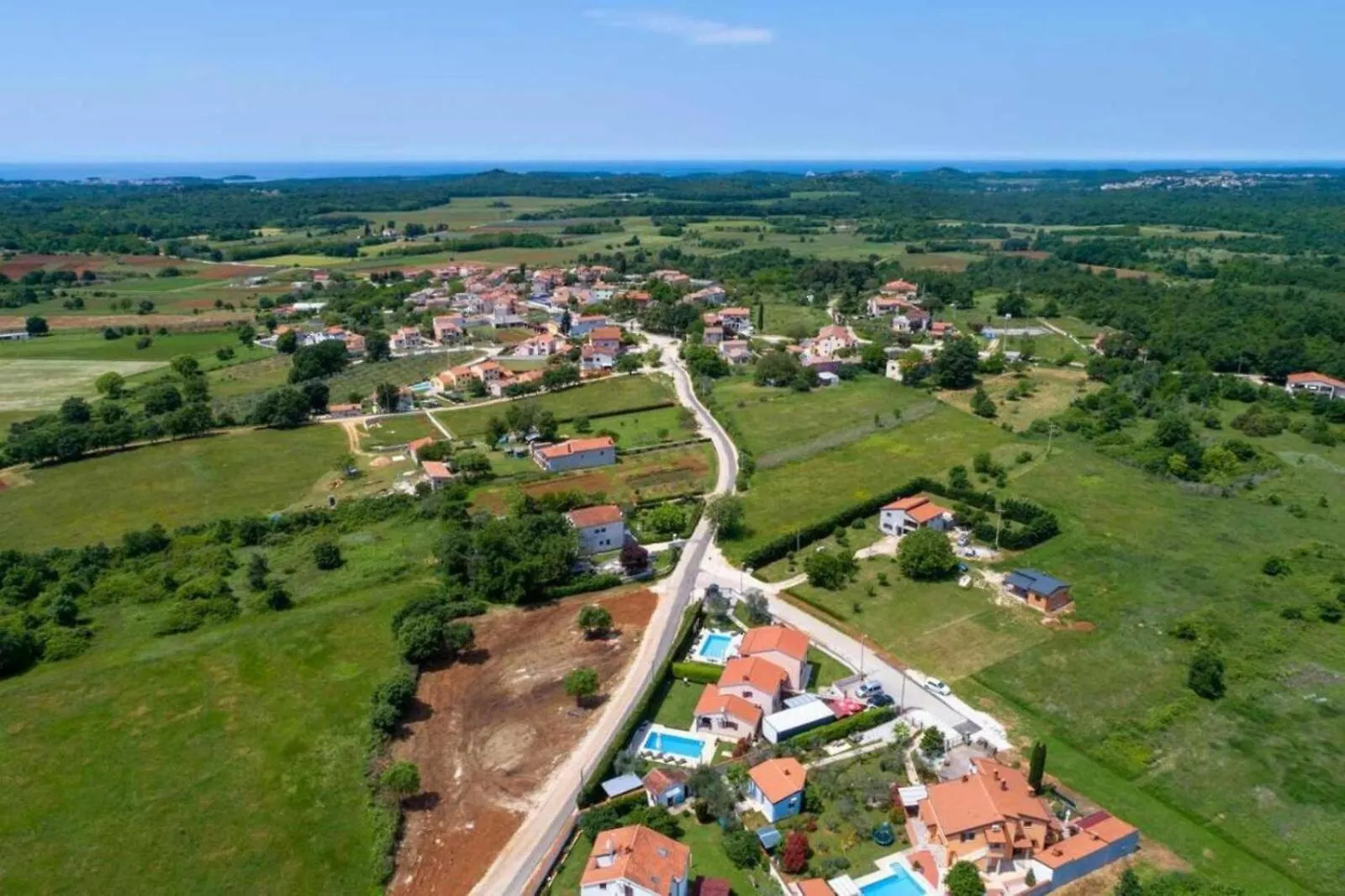 Villa Mia & Iva For 6 Plus 2 People Near Porec With Private Pool & Kids Playground - Pet Friendly 크로아티아